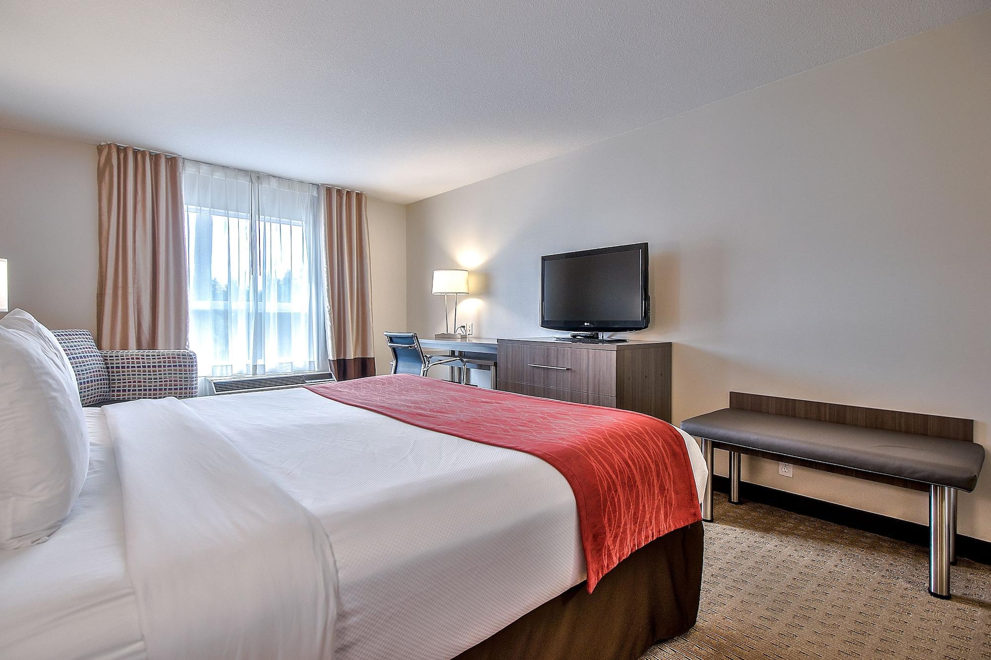 Comfort Inn & Suites South Калгари Экстерьер фото