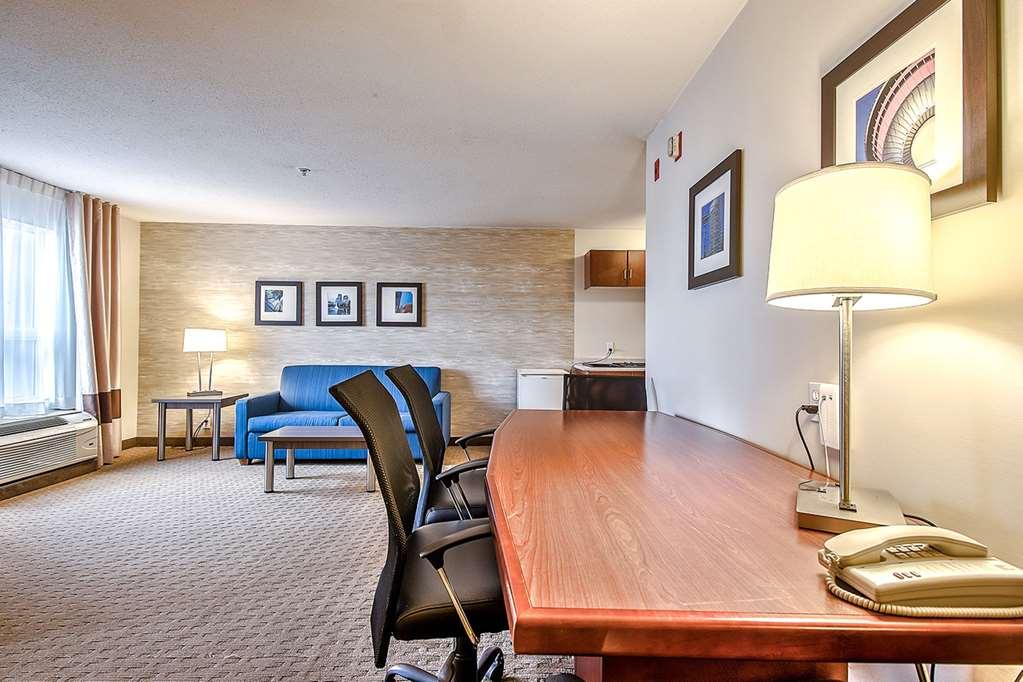 Comfort Inn & Suites South Калгари Номер фото