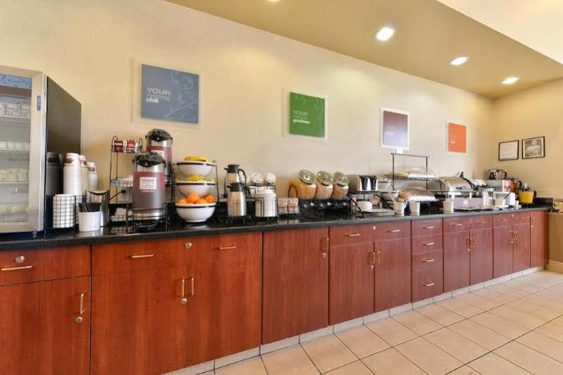 Comfort Inn & Suites South Калгари Экстерьер фото