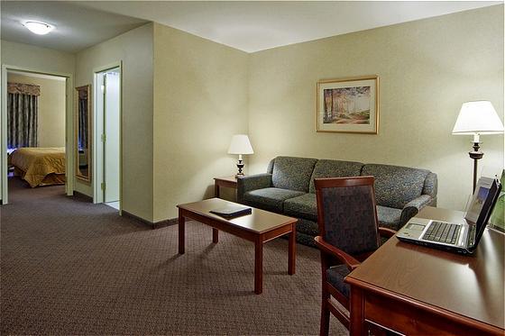 Comfort Inn & Suites South Калгари Номер фото